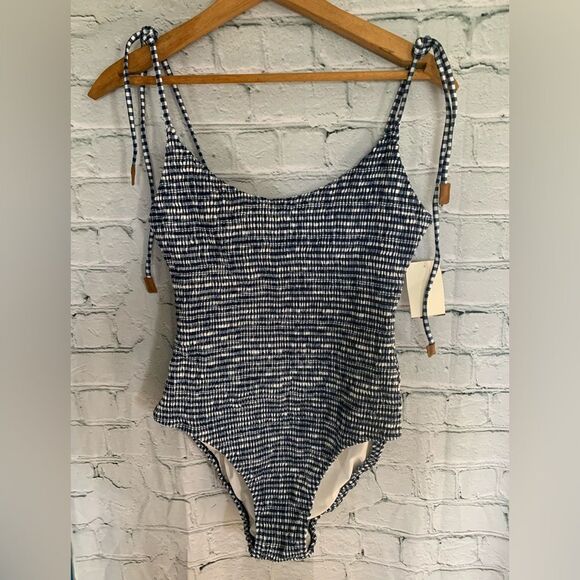 New Sperry smocked checked swimsuit. XL - Picture 3 of 6